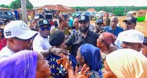 Oriire Sympathy Visit: City Boy Movement Extends Support To Families of Abducted Victims, Donates ₦1m, Scholarships to Slain Teacher’s Family