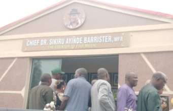 National Museum, BarryFest Unveil Monument in Honour of Fuji Legend Sikiru Ayinde Barrister in Ibadan