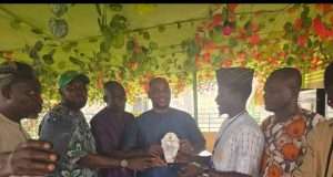 House of Reps Hopeful, Akin Fagbemi Donates to Music Promoters Association, Receives Grand Commander of Entertainment Award