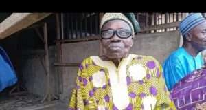80-Year-Old Oluode of Ejigbo Casts Ballot, Urges Youths to Vote