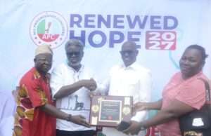 UI Honours Tinubu Loyalist, Olaosebikan as ‘Iconic Friend’ of Sports Academy
